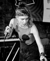 Grimes (musicienne) Grimes (musicienne)